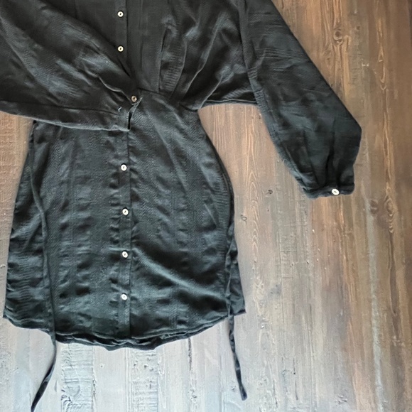 Free People Button Down Puff Sleeve Mini. Size XS - Picture 5 of 15